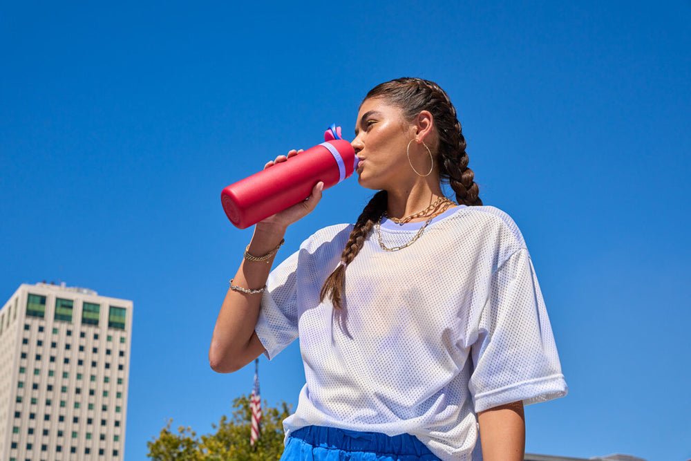 Owala 32 oz. FreeSip Vacuum Insulated Stainless Steel Water Bottle - Forza Sports