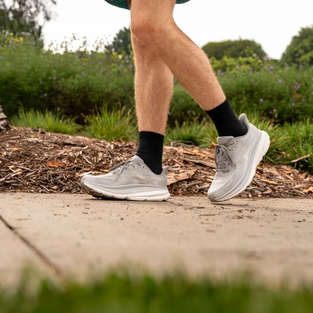 Balega Hidden Comfort Mini Crew Socks, White - Forza Sports