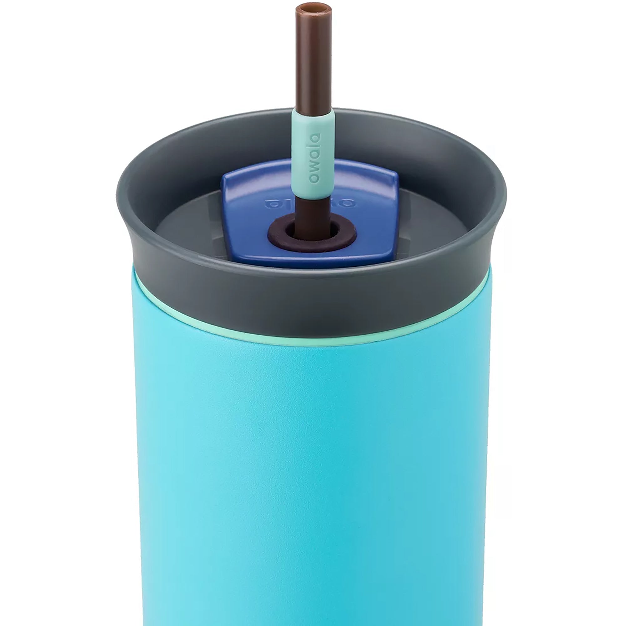 Blue tumbler with a gray lid and brown straw on a white background