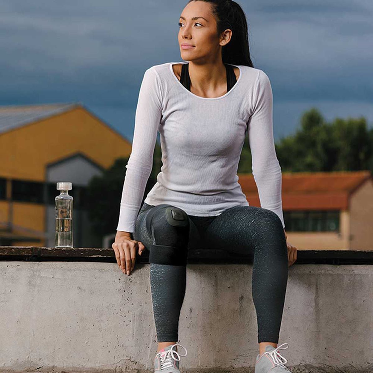 Intellinetix Vibrating Knee and Elbow Therapy Wrap, Universal, Pain Relief - Forza Sports