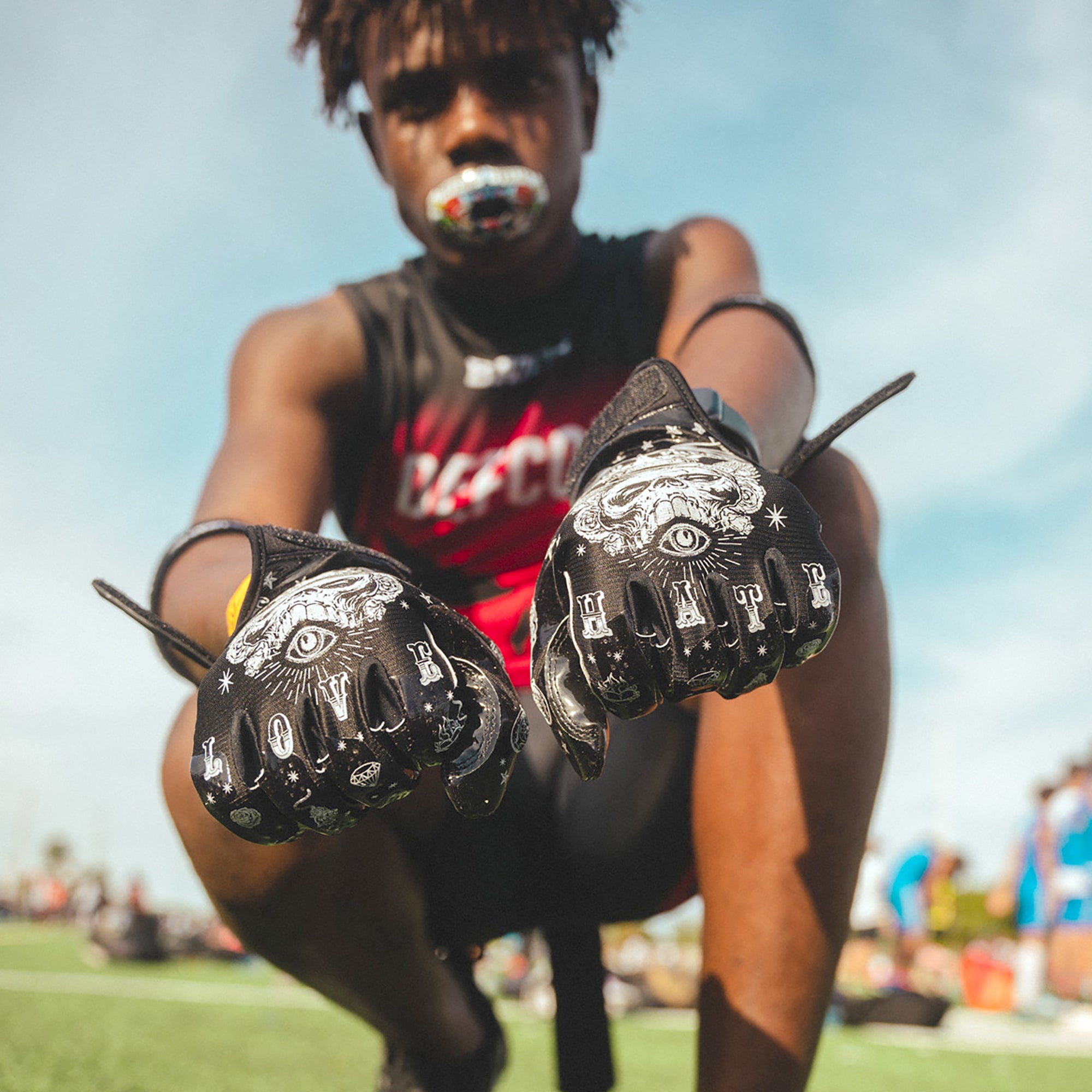 Battle Sports Youth Speed Freak Cloaked Football Receiver Gloves - Black Battle Sports
