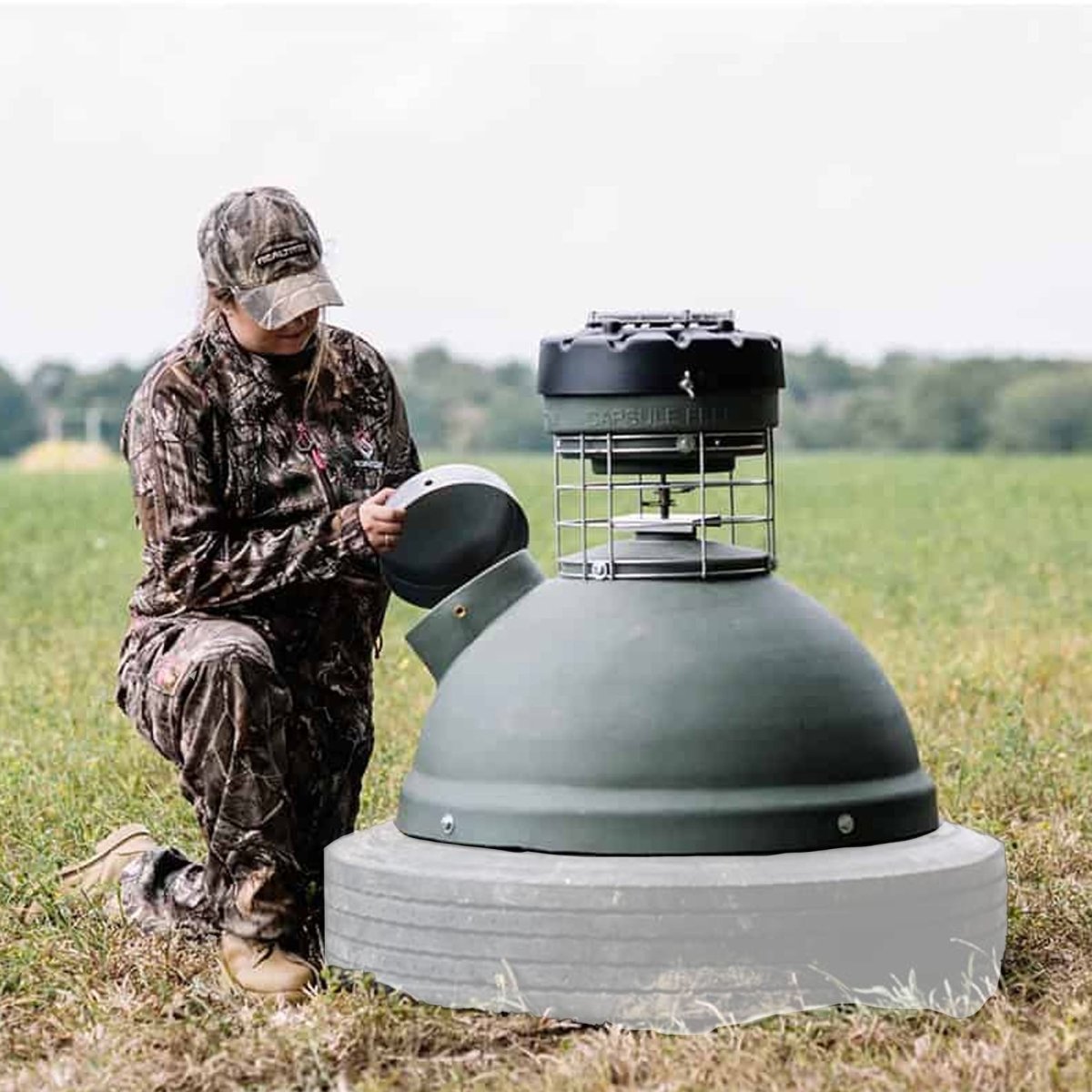 Capsule Feeder 250lb - Forza Sports