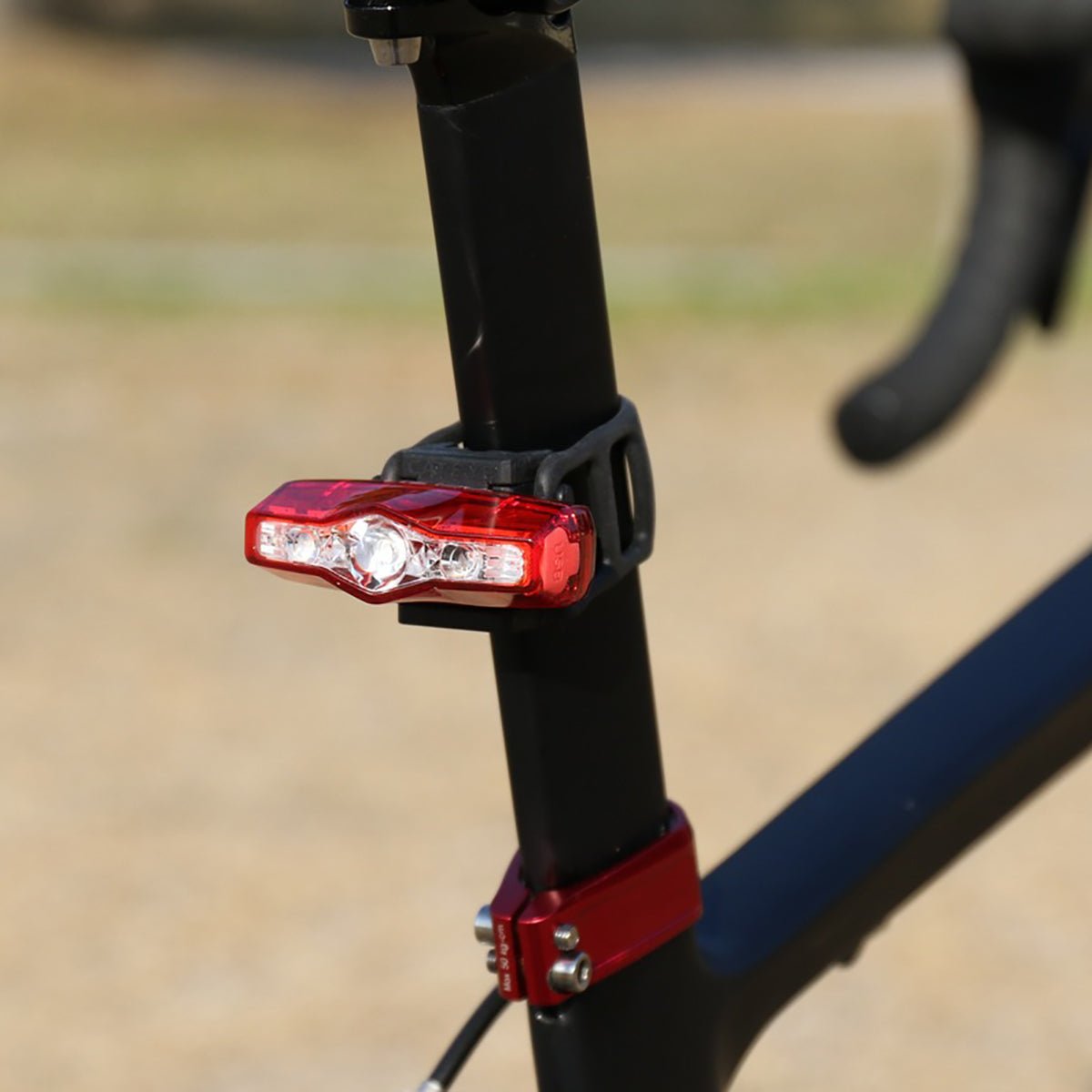 CatEye ViZ150 Wireless Rechargeable Rear Safety Light - Forza Sports
