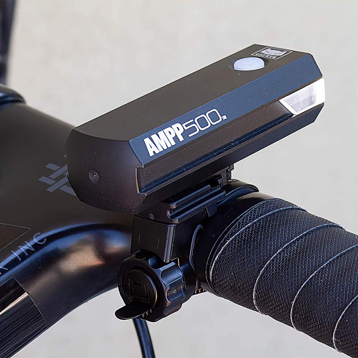 CatEye Headlight and Rear Light Combo Kit - AMPP500/ViZ150 - Forza Sports