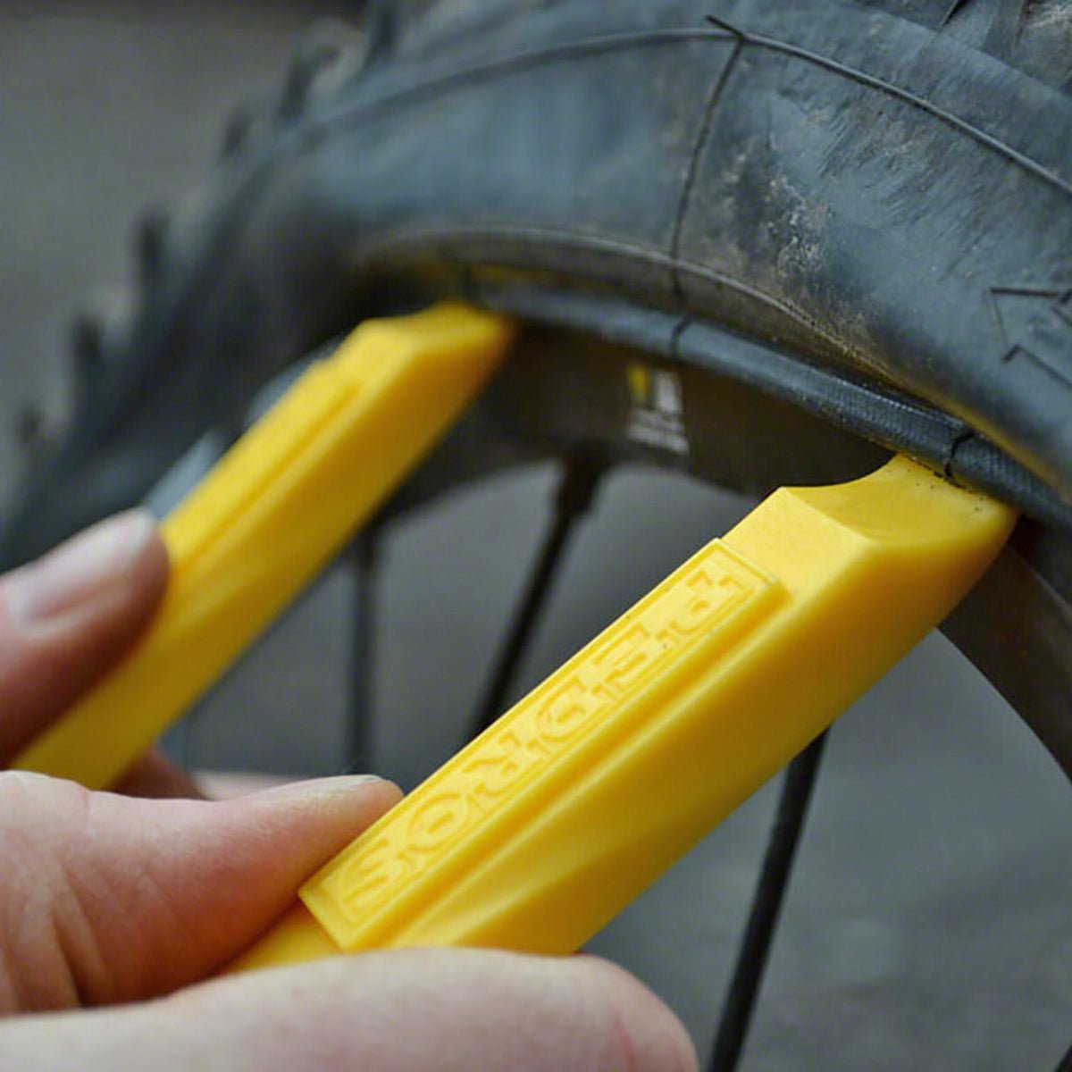 Pedros Tire Levers - Yellow - 2 Pack - Forza Sports
