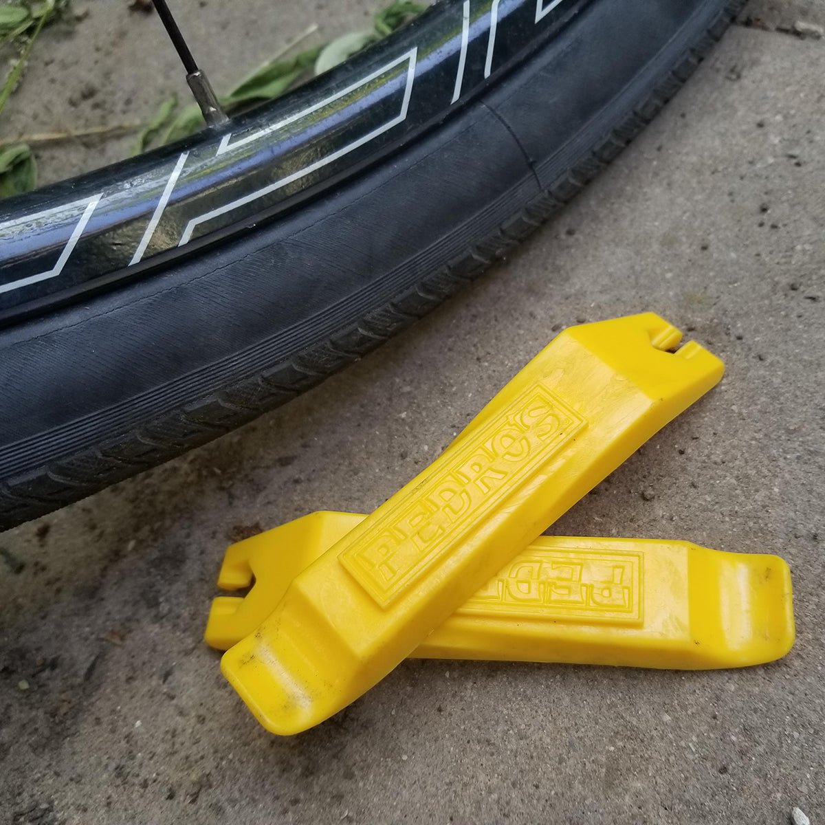 Pedros Tire Levers - Yellow - 2 Pack - Forza Sports