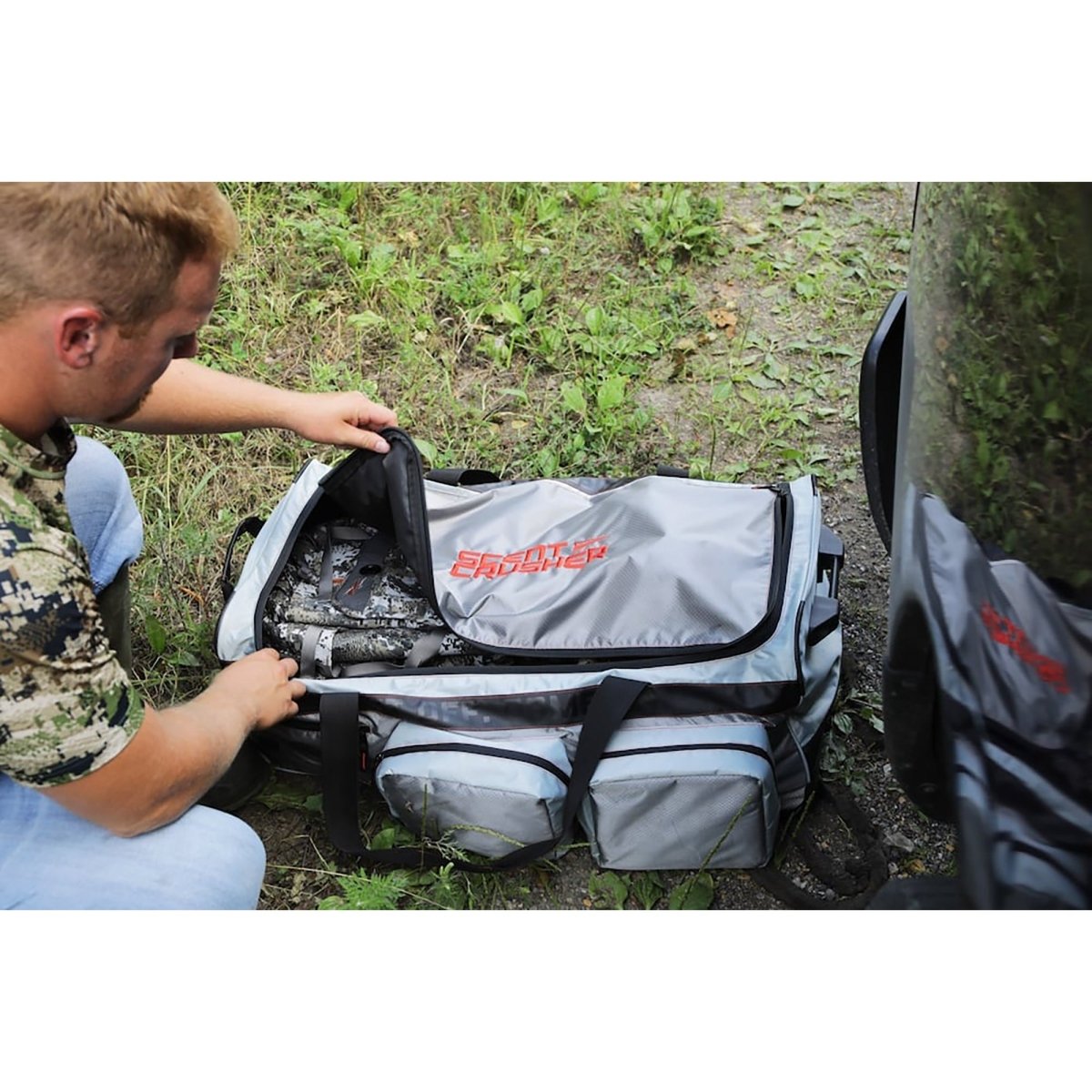 Scent Crusher Odor Eliminating Ozone Roller Bag 2.0 - Gray/Black - Forza Sports