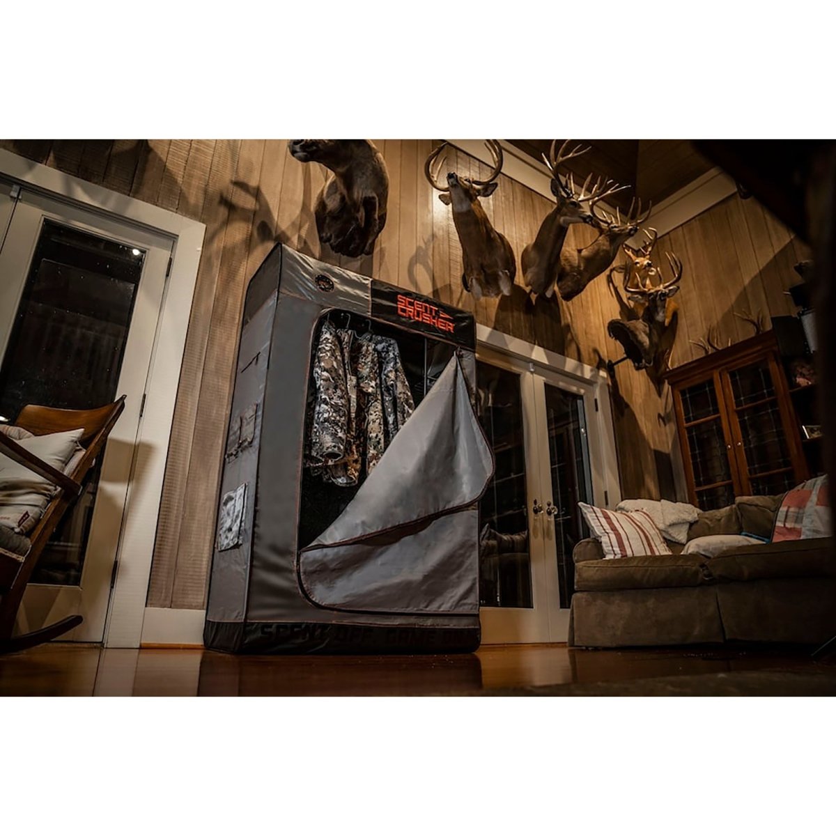 Scent Crusher Odor Eliminating Locker 2.0 - Gray/Black - Forza Sports