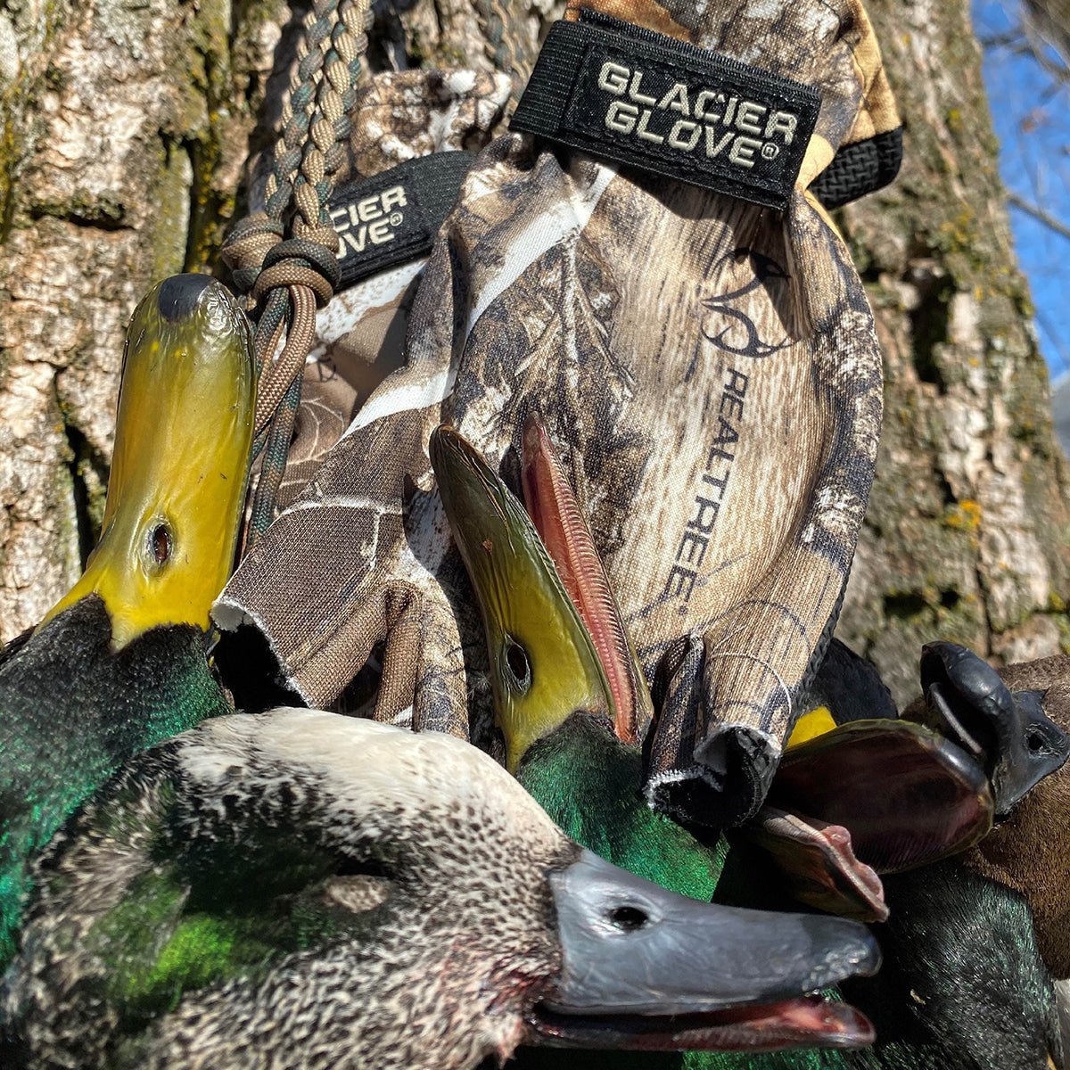Glacier Glove Midweight Pro Hunter Windproof Fingerless Gloves - Realtree Camo - Forza Sports