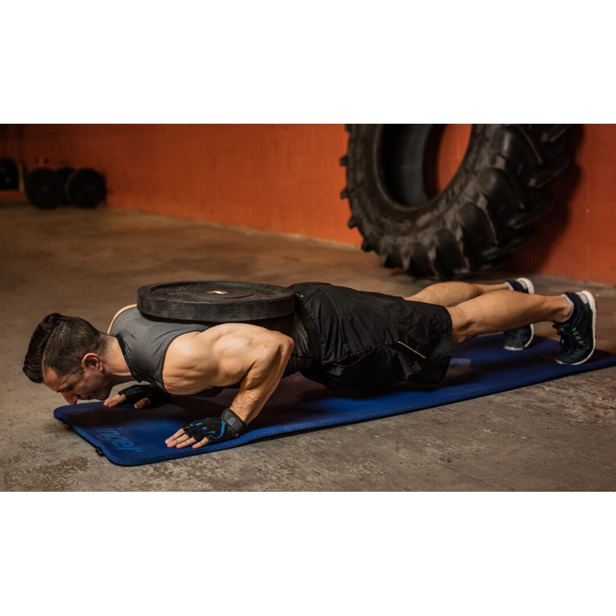 Harbinger Antimicrobial Treated 5/8" Ribbed Durafoam Mat - Forza Sports