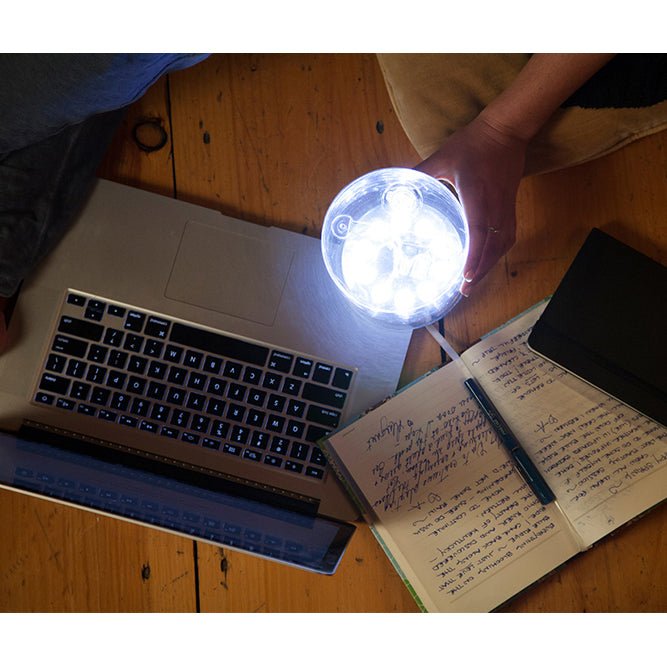 MPOWERD Luci Outdoor 2.0 Waterproof Inflatable Solar Light - Forza Sports