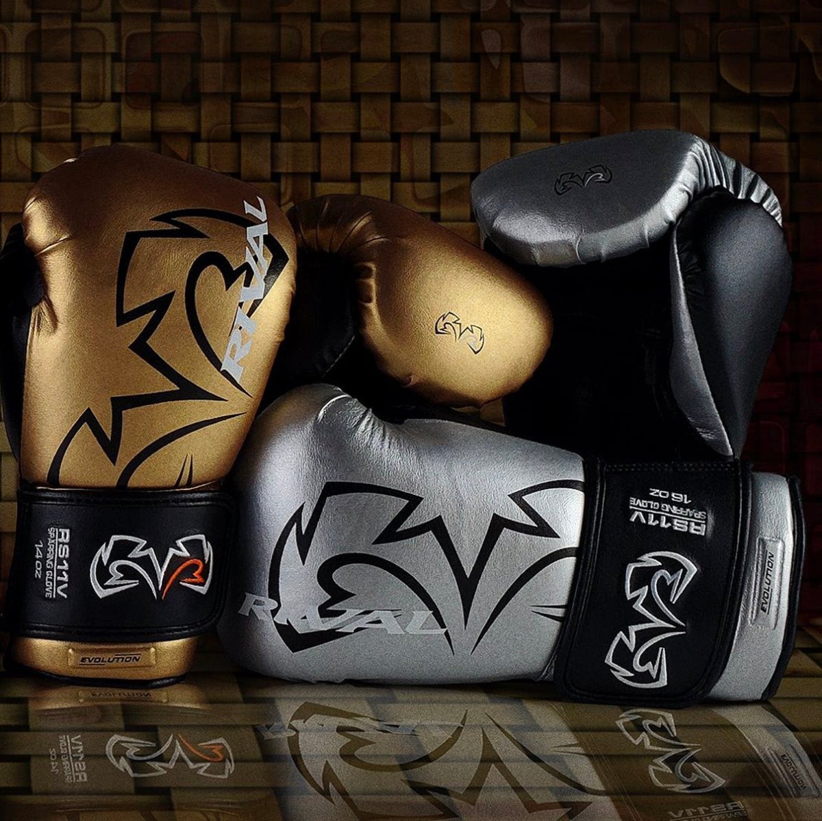 rival sparring gloves - Gold