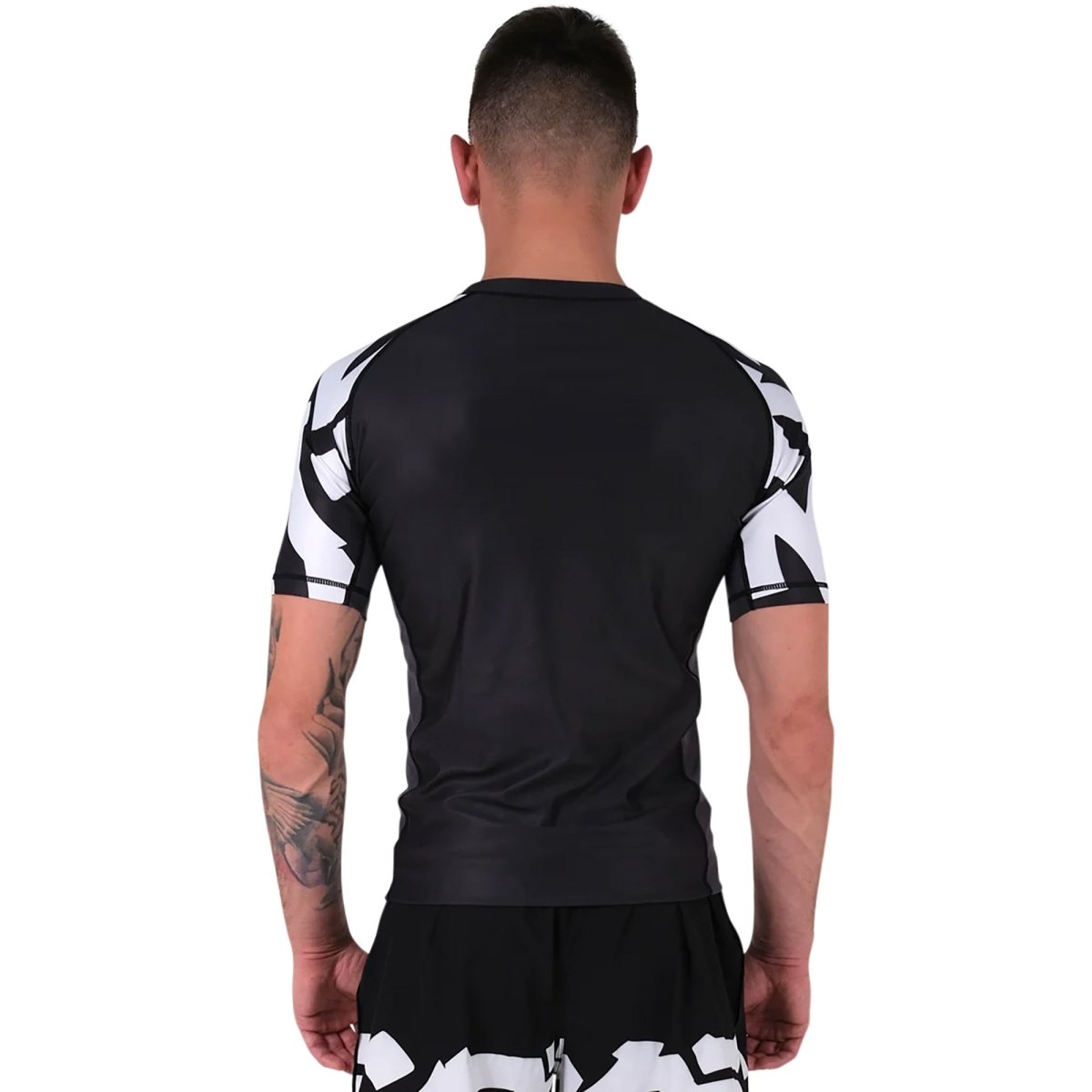 Scramble Baka Short Sleeve Rashguard - Forza Sports