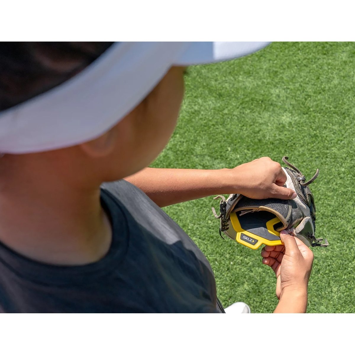SKLZ Adult Fielding Hands Baseball/Softball Training Aid - Black/Yellow - Forza Sports