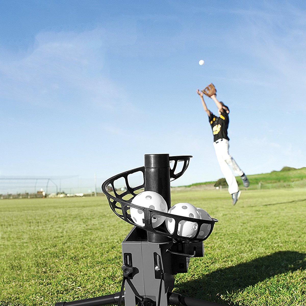 SKLZ Catapult Soft Toss Pitching Machine - Black - Forza Sports