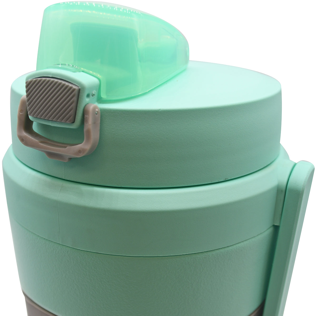 close up mint best sports water bottle by thermos