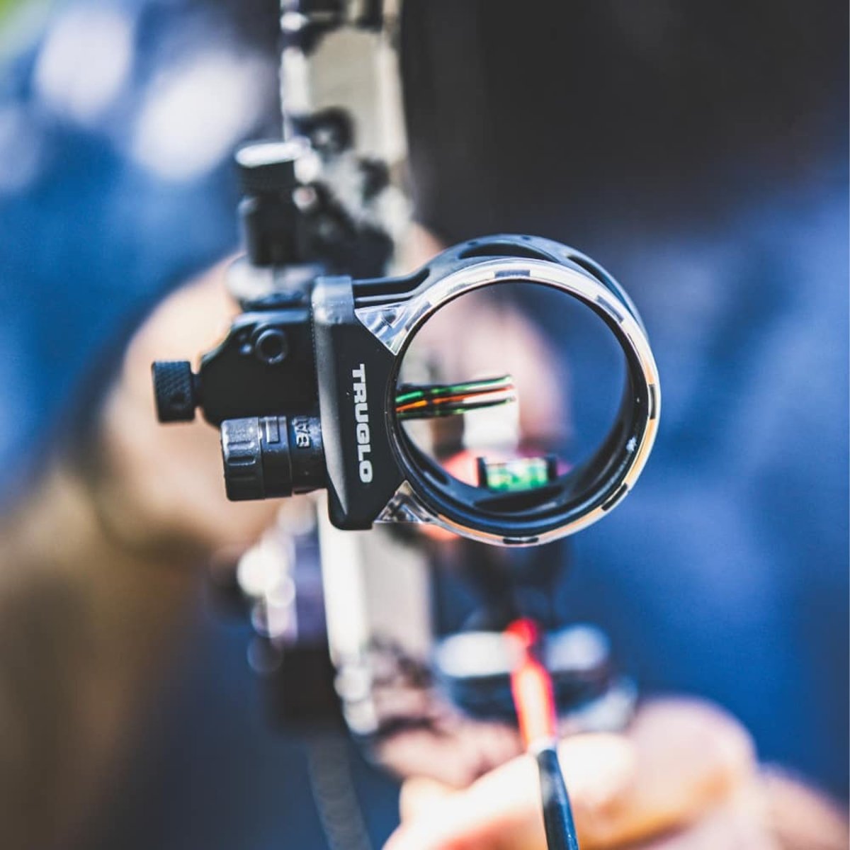 TRUGLO Veros 3 - Pin Archery Bow Sight Adjustable Right & Left Hand, Black TG5103B - Forza Sports