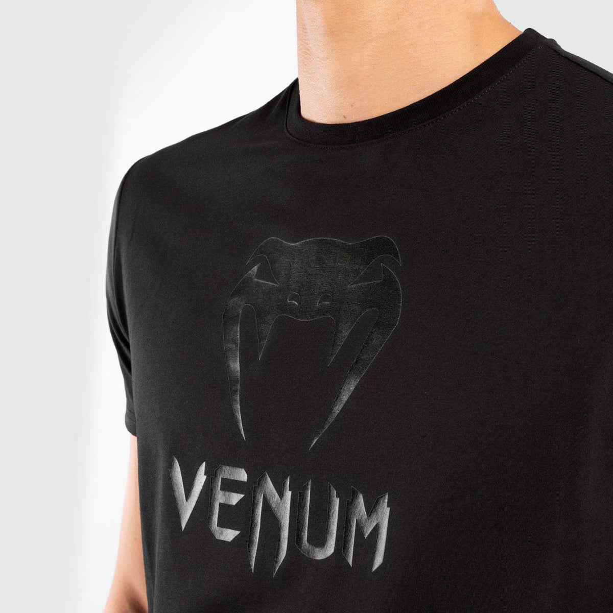 Venum Classic T-Shirt - Black/Black - Forza Sports
