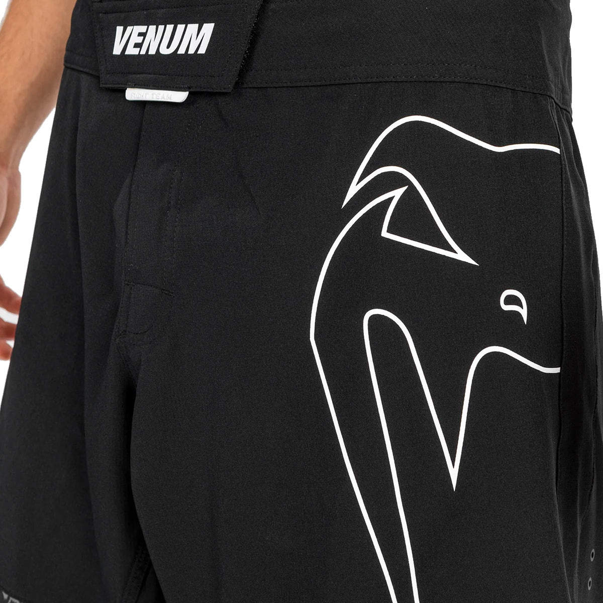 Venum Light 4.0 Fight Shorts - Black/White Venum