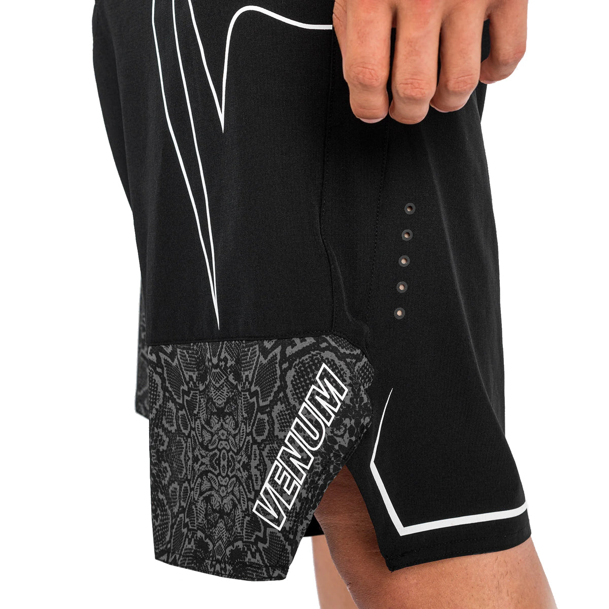 Venum Light 4.0 Fight Shorts - Black/White - Forza Sports