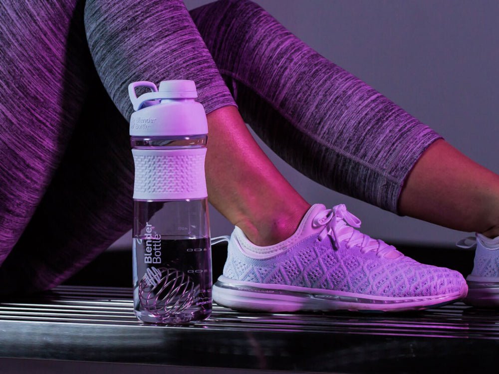 Blender Bottle SportMixer Twist Cap 28 oz. Tritan Grip Shaker Mixer Cup - Forza Sports