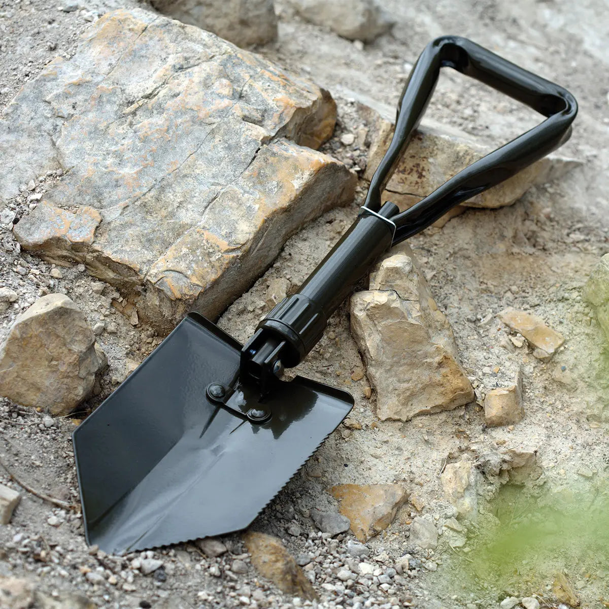 Coghlan's Folding Shovel, Tempered Forged Steel Blade for Digging, Camping Tool Coghlan's