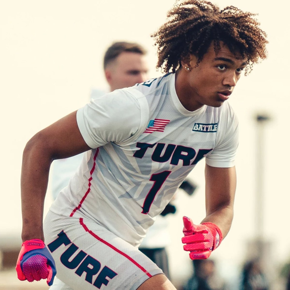 Battle Sports Adult Gauntlet Pro Receiver Football Glove - White/Black - Forza Sports