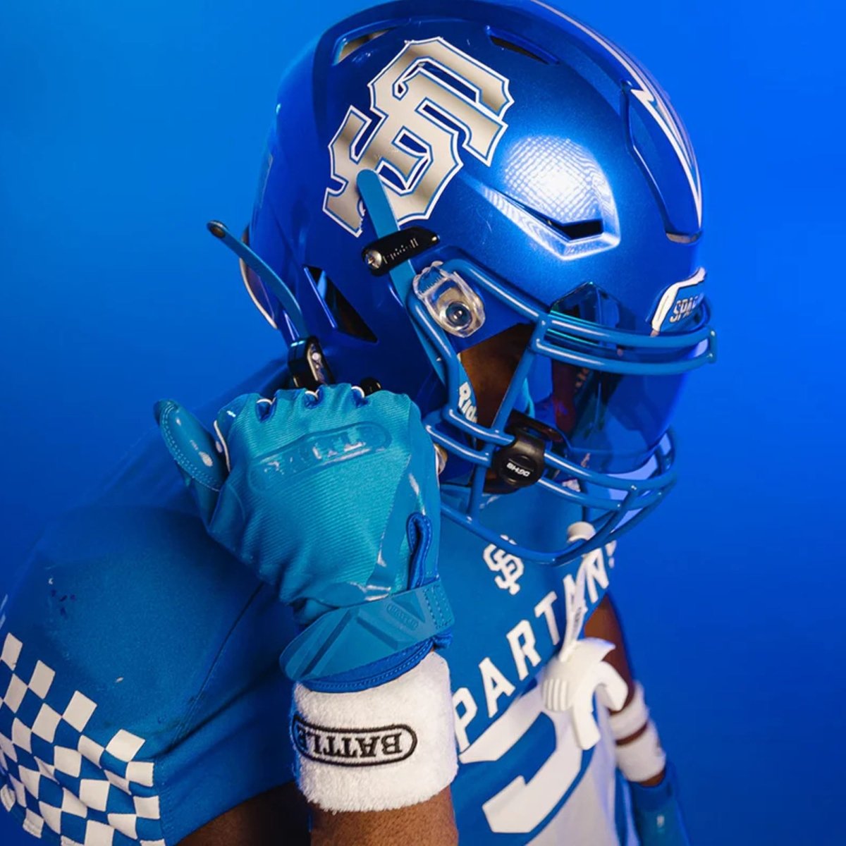 बैटल स्पोर्ट्स फुटबॉल रिस्ट बैंड 2.5 इंच - 2 का पैक - फोर्ज़ा स्पोर्ट्स