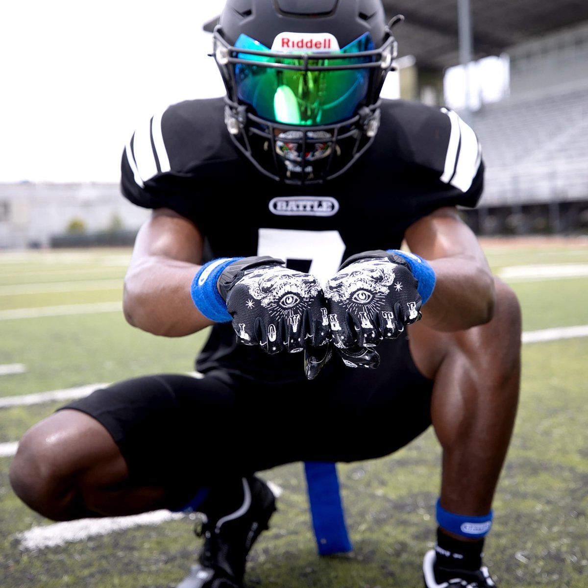 Battle Sports Youth Speed Freak Cloaked Football Receiver Gloves - Black