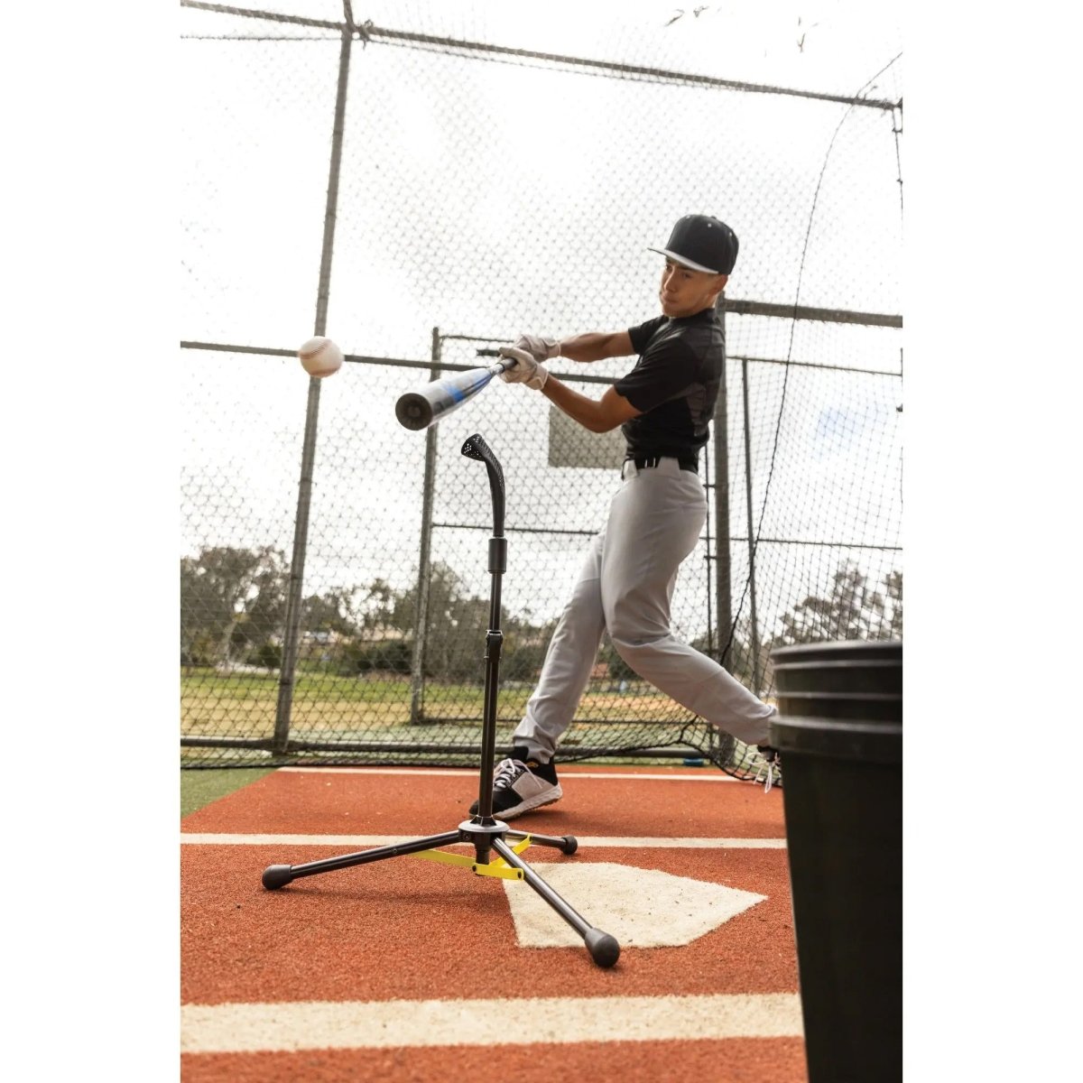 SKLZ बेसबॉल/सॉफ्टबॉल एलीट ट्रैवल टी - काला/पीला - फोर्ज़ा स्पोर्ट्स