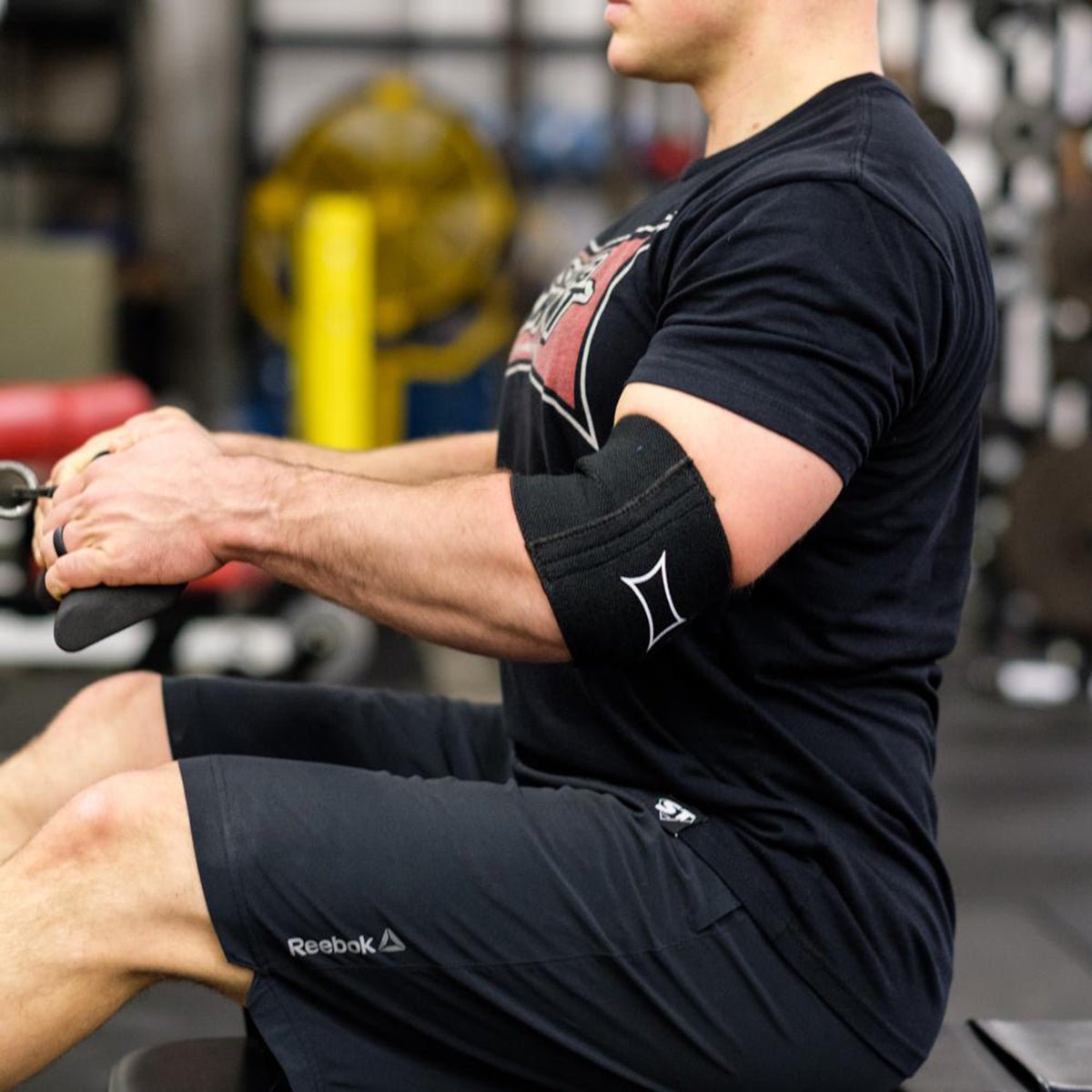 मार्क बेल द्वारा स्लिंग शॉट बिगगी कम्प्रेशन कफ - काला - फोर्ज़ा स्पोर्ट्स