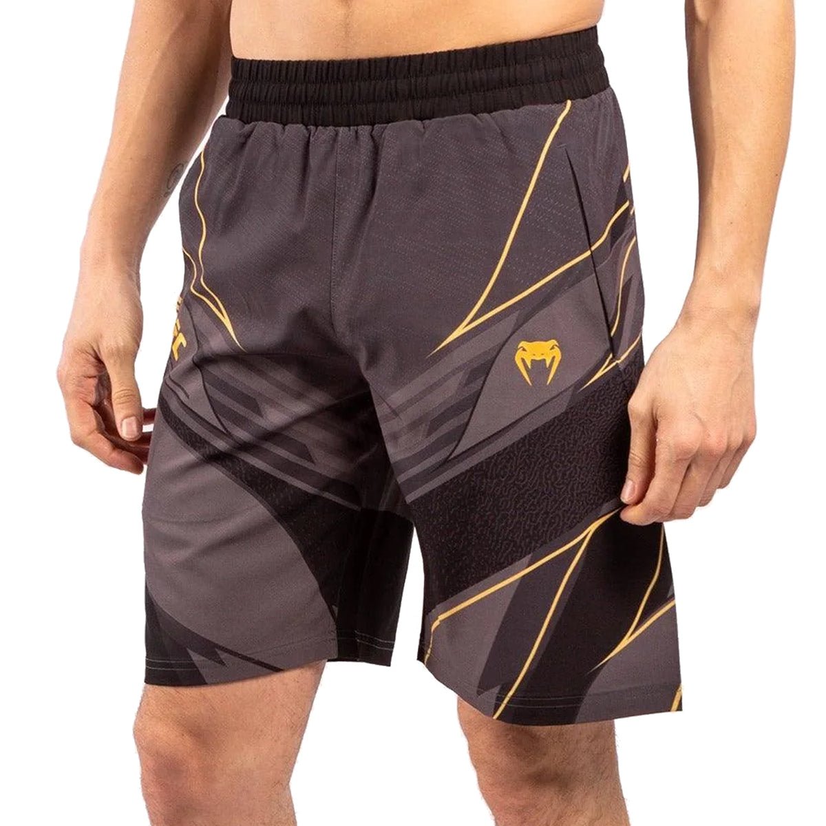 वेनम UFC रेप्लिका चैंपियन ट्रेनिंग शॉर्ट्स - काला/सोना - फोर्ज़ा स्पोर्ट्स